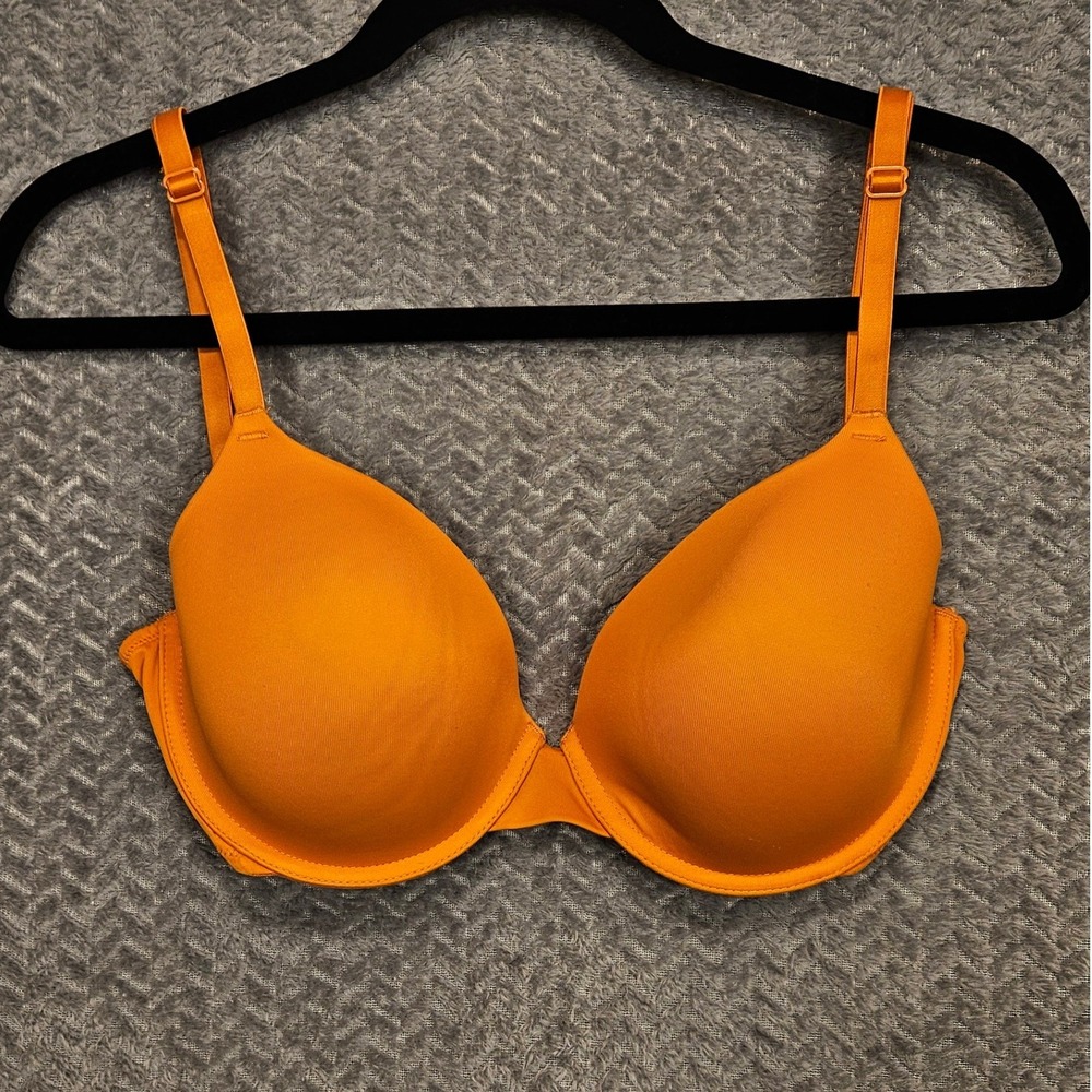 PINK Victoria's Secret Wear Everywhere T-Shirt Bra Orange 36D Underwire